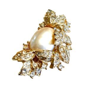 VTG Richelieu BROOCH Gold Rhinestone & Faux Pearl Large 2" Pin Cabochon Signed
